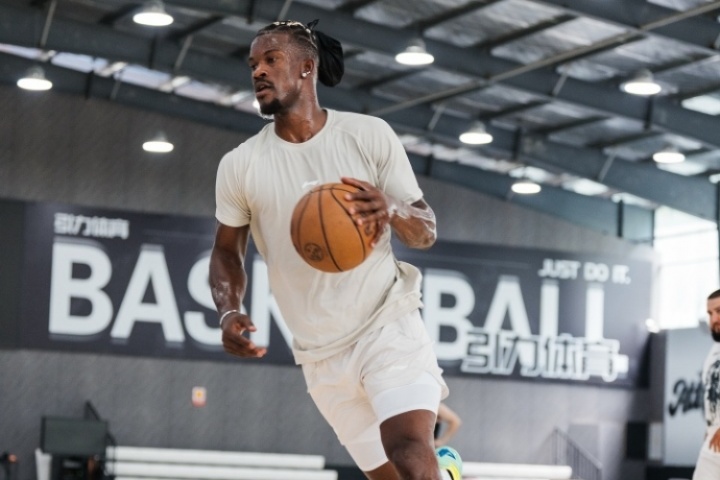 pg电子游戏app-巴特勒展望新赛季：罗宾会拼了命 蝙蝠侠就是蝙蝠侠 追梦是战车